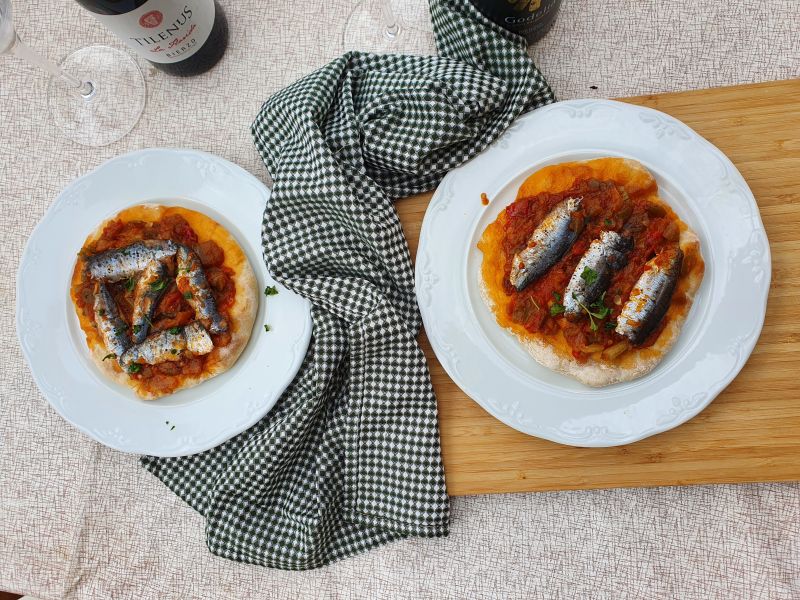 Cocas de pisto Tierra Palaciega Sardinas